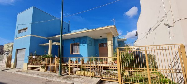 casa indipendente in vendita a Collepasso