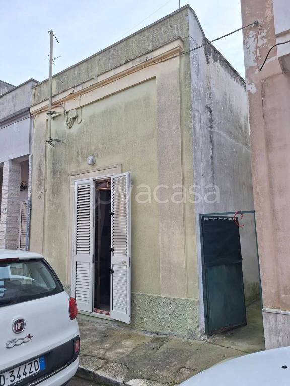 casa indipendente in vendita a Collepasso