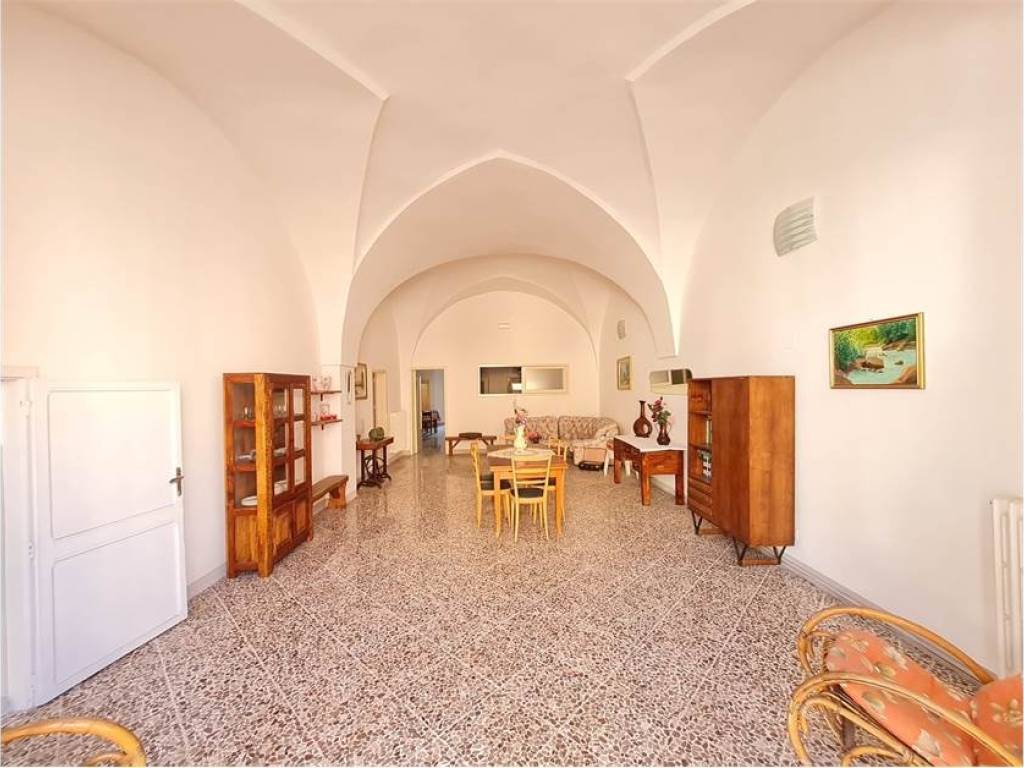 casa indipendente in vendita a Collepasso