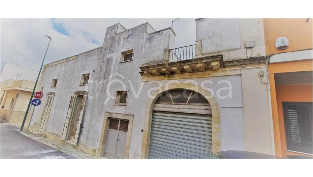 casa indipendente in vendita a Collepasso