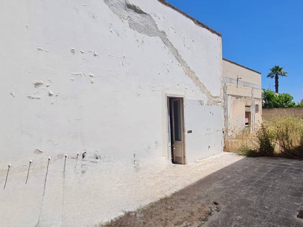 casa indipendente in vendita a Collepasso