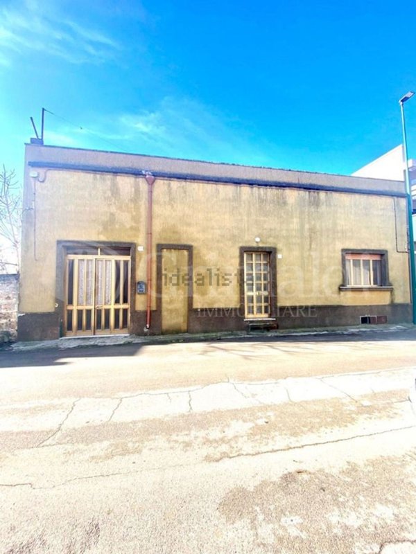 casa indipendente in vendita a Collepasso