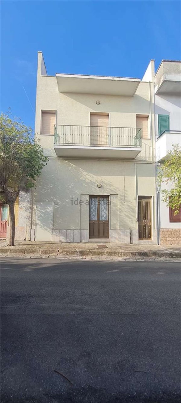 casa indipendente in vendita a Collepasso