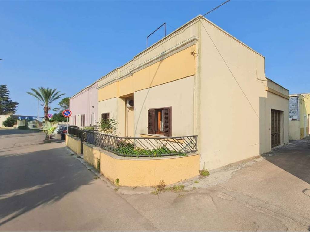 casa indipendente in vendita a Collepasso