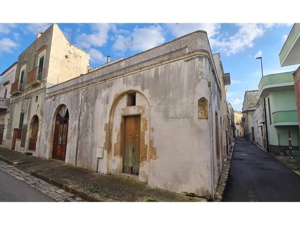 casa indipendente in vendita a Collepasso