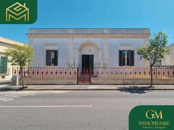 casa indipendente in vendita a Collepasso