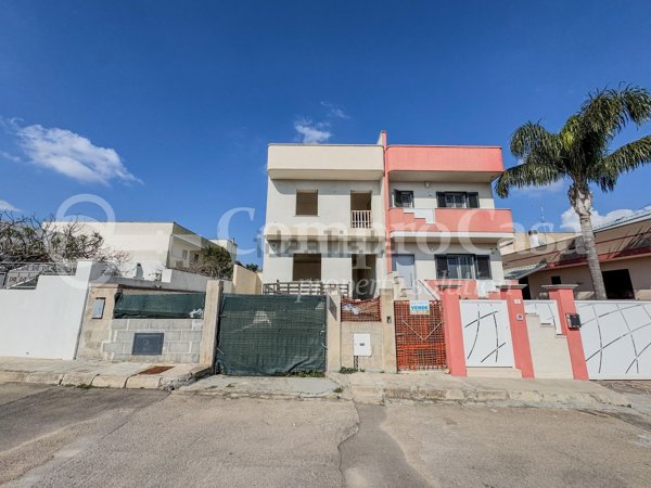 casa indipendente in vendita a Collepasso