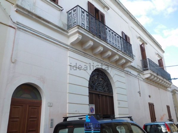 intera palazzina in vendita a Collepasso