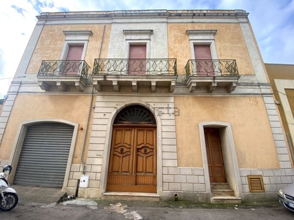 casa indipendente in vendita a Collepasso