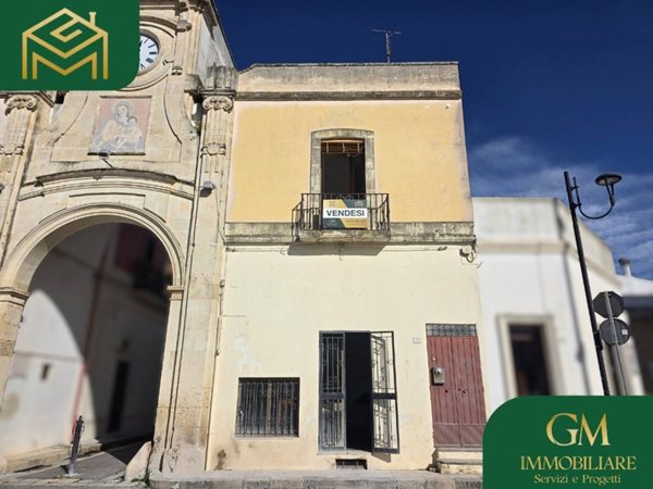 intera palazzina in vendita a Collepasso