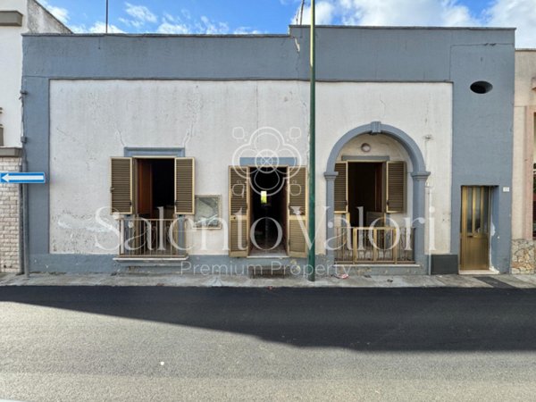 casa indipendente in vendita a Collepasso