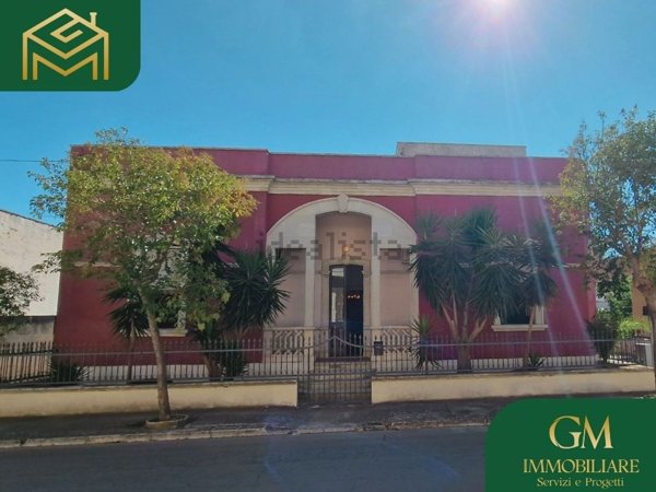 casa indipendente in vendita a Collepasso