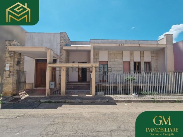 casa indipendente in vendita a Collepasso