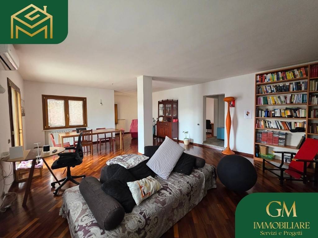 casa indipendente in vendita a Collepasso