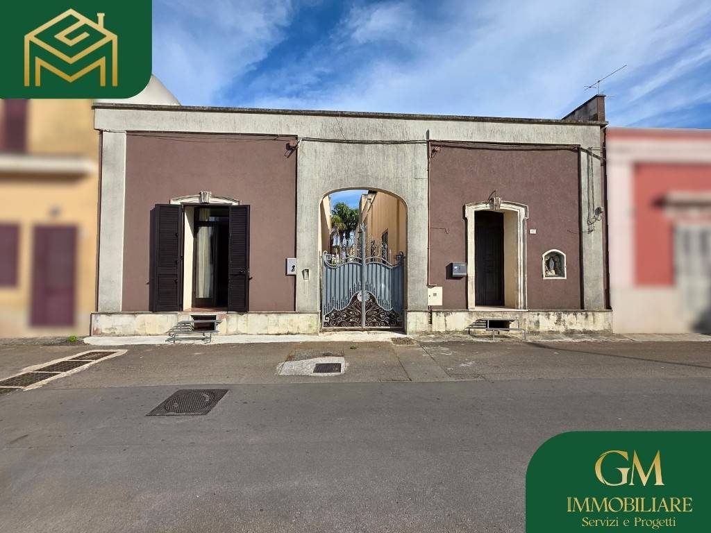 casa indipendente in vendita a Collepasso