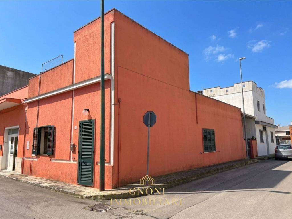 casa indipendente in vendita a Collepasso