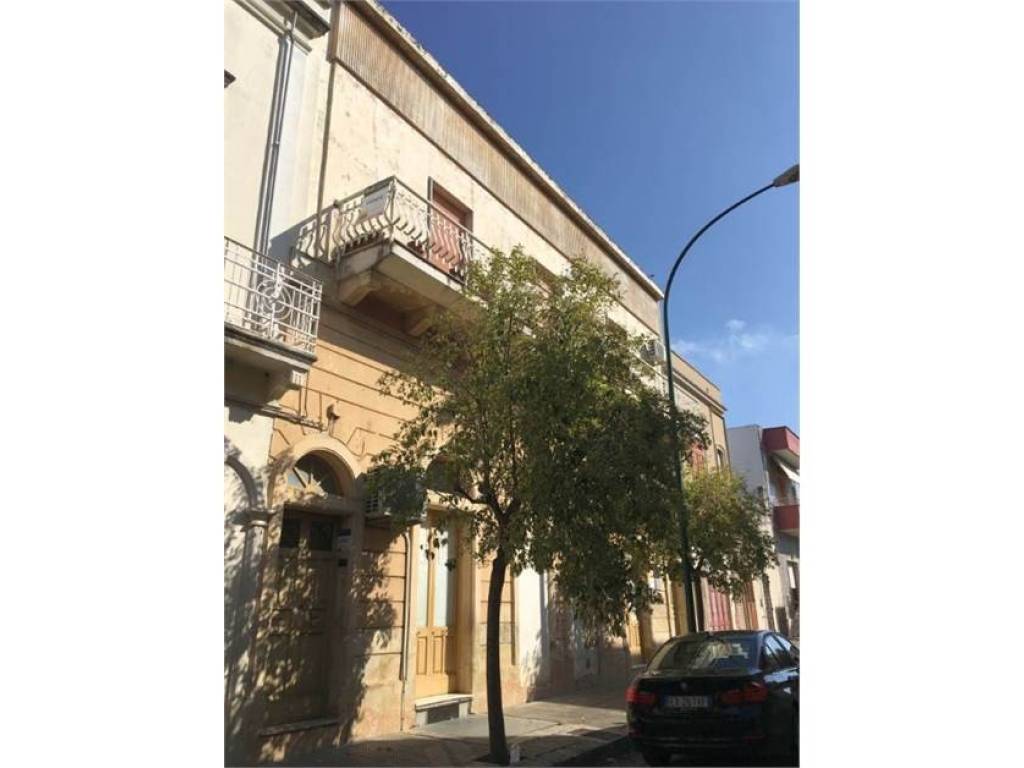 casa indipendente in vendita a Collepasso