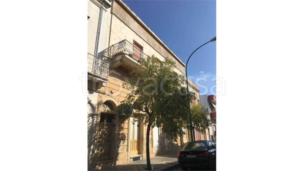 casa indipendente in vendita a Collepasso