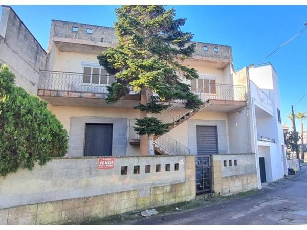 casa indipendente in vendita a Collepasso