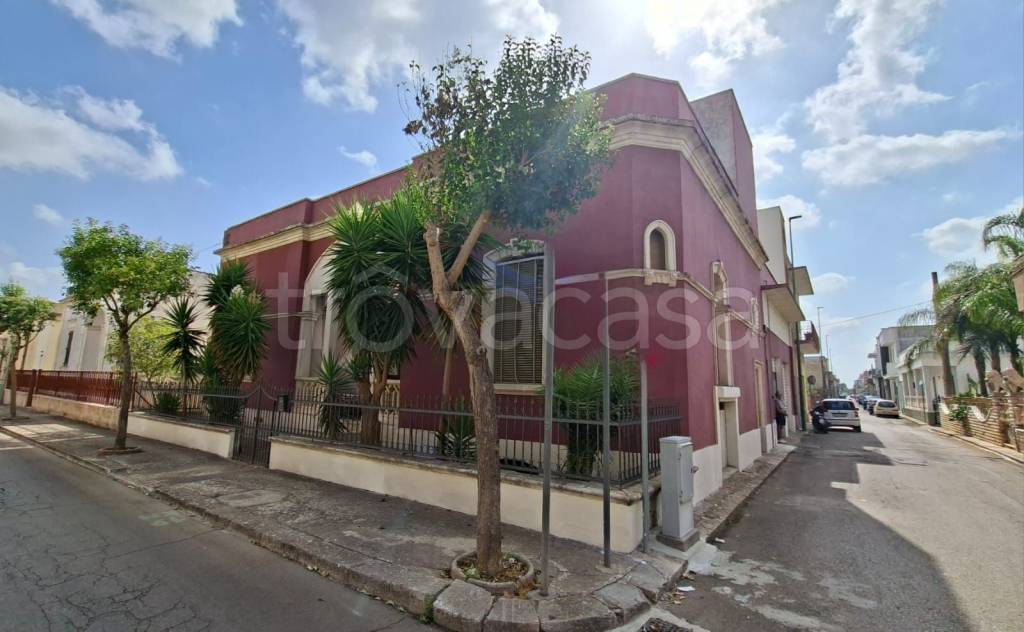 casa indipendente in vendita a Collepasso