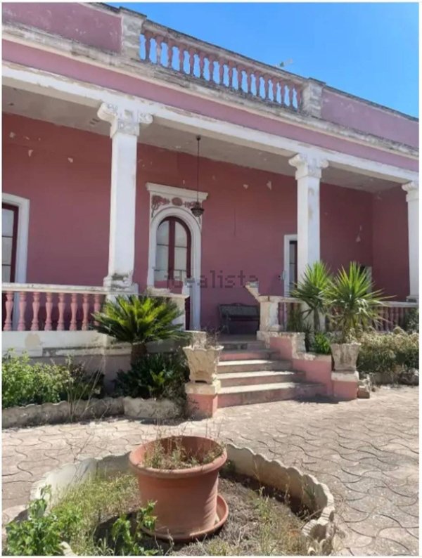 casa indipendente in vendita a Copertino