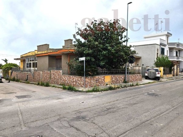 casa indipendente in vendita a Copertino
