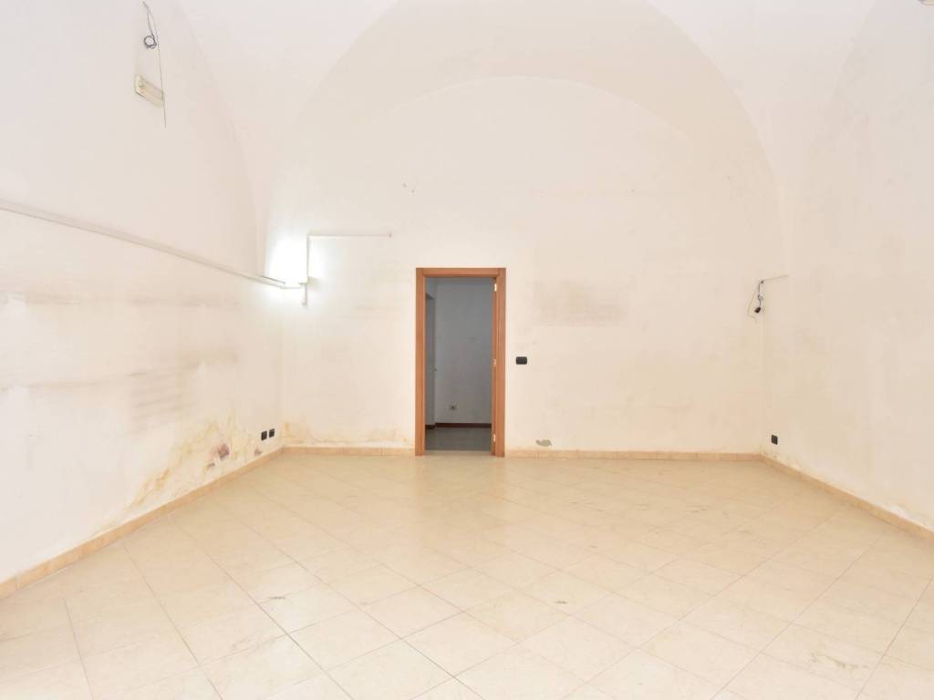 negozio in vendita a Copertino