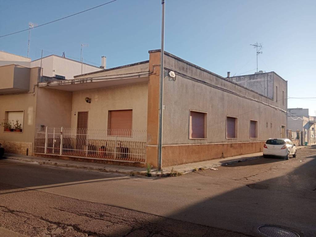 casa indipendente in vendita a Copertino