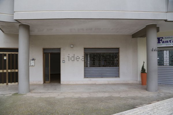 locale commerciale in vendita a Copertino