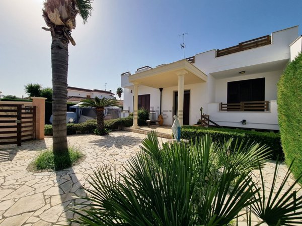 casa indipendente in vendita a Copertino