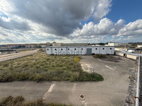 terreno edificabile in vendita a Copertino