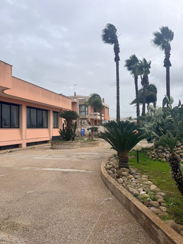 locale commerciale in vendita a Copertino