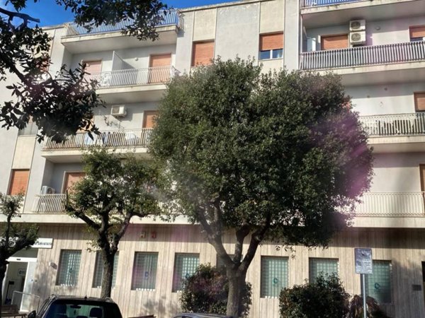 intera palazzina in vendita a Copertino