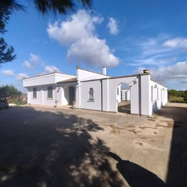 casa indipendente in vendita a Corigliano d'Otranto