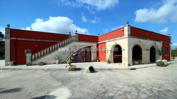 casa indipendente in vendita a Corigliano d'Otranto
