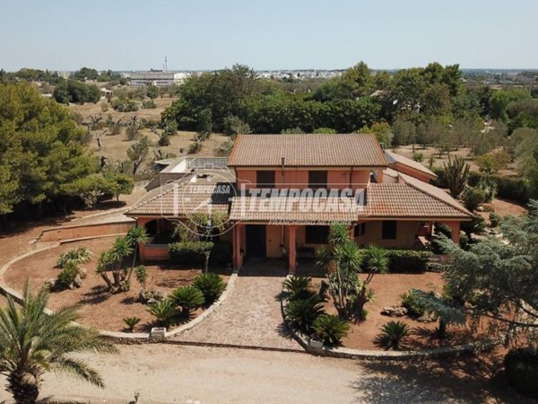 casa indipendente in vendita a Corigliano d'Otranto