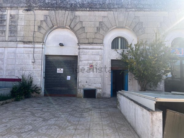 locale commerciale in vendita a Corigliano d'Otranto