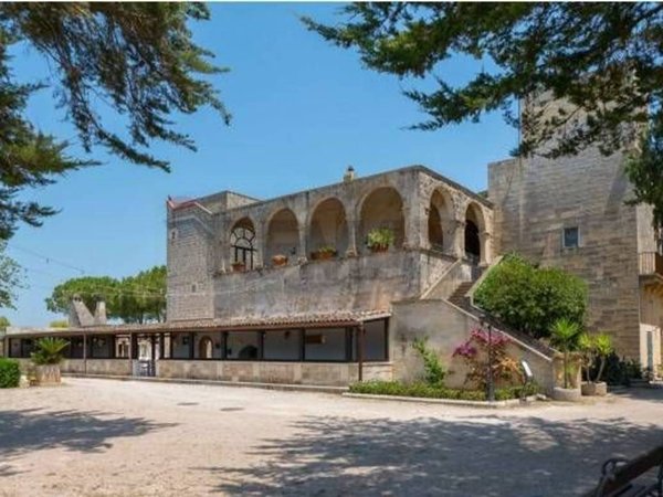 negozio in vendita a Corigliano d'Otranto