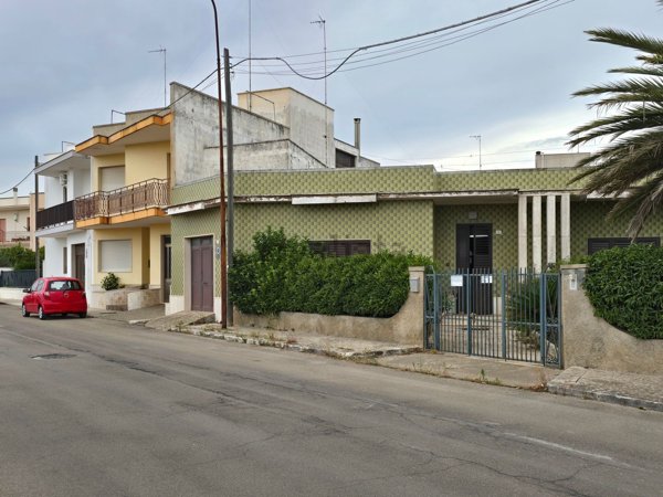casa indipendente in vendita a Corigliano d'Otranto