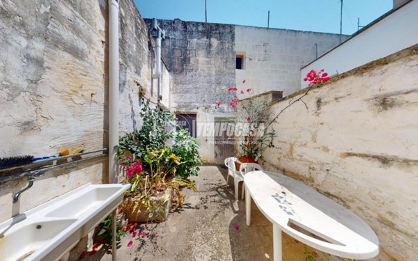 casa indipendente in vendita a Corigliano d'Otranto