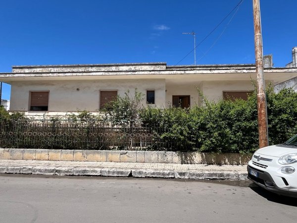 casa indipendente in vendita a Corigliano d'Otranto