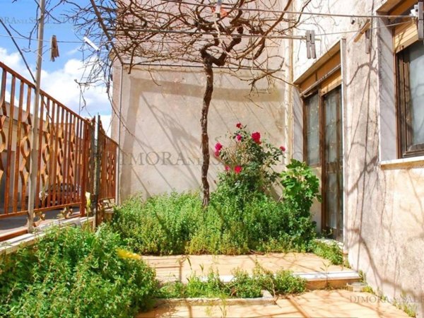 casa indipendente in vendita a Corsano