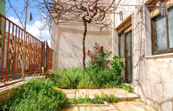 casa indipendente in vendita a Corsano