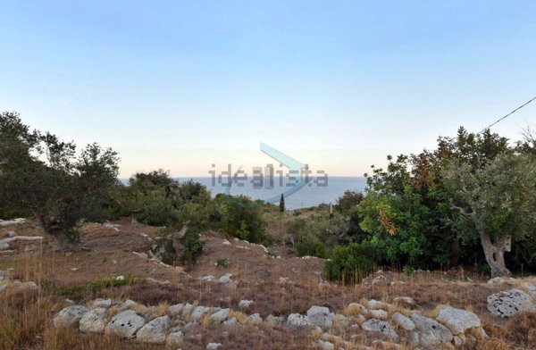 terreno edificabile in vendita a Corsano