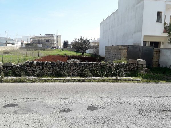 terreno edificabile in vendita a Corsano