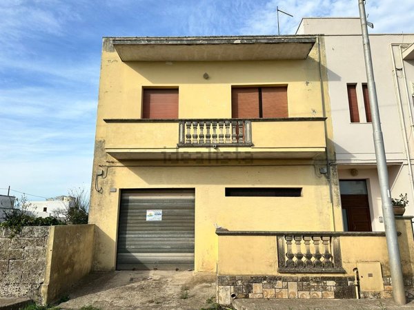 casa indipendente in vendita a Corsano