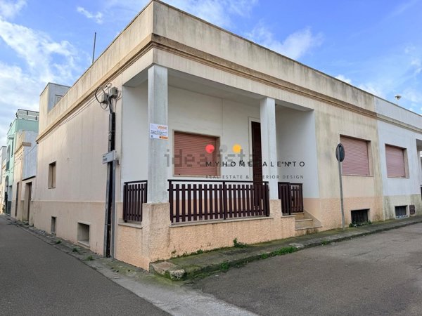 casa indipendente in vendita a Corsano