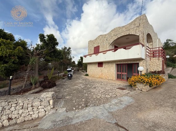 casa indipendente in vendita a Corsano