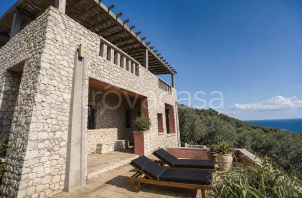casa indipendente in vendita a Corsano