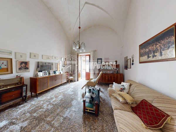 casa indipendente in vendita a Cursi